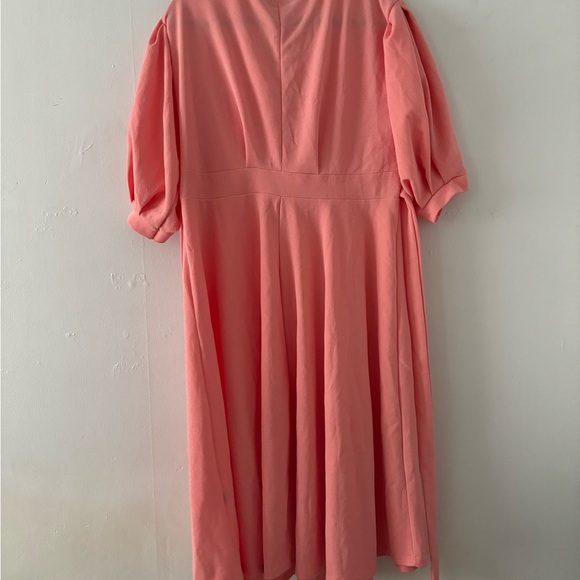 Size 16 Boohoo Plus Size Coral Puff Sleeve Fit and Flare Aline Wrap Dress - Picture 3 of 3
